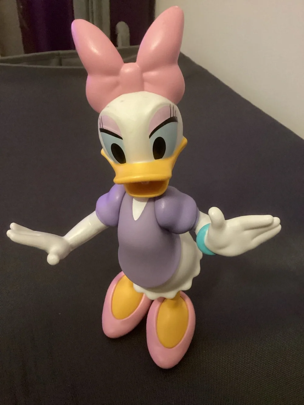 2025 Disney World Parks Daisy Duck Articulated Plastic Figure